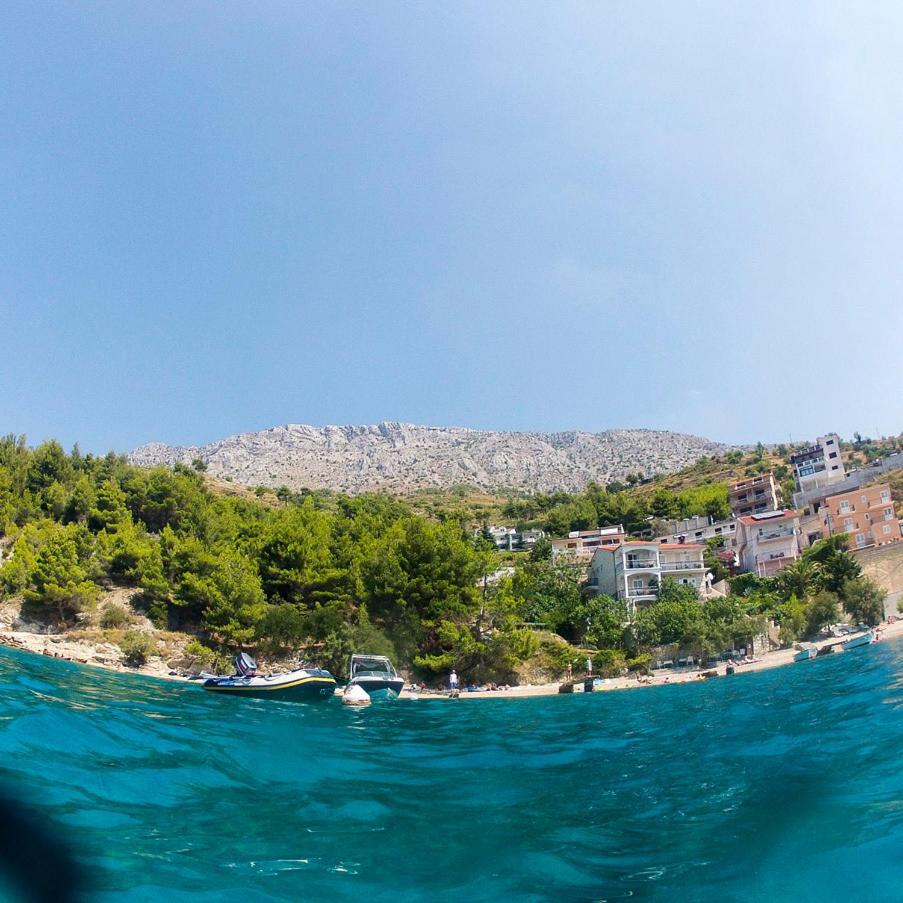 Apartments Dada Omis Exterior photo